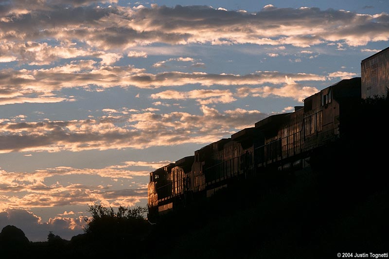 bnsf4666_sunrise