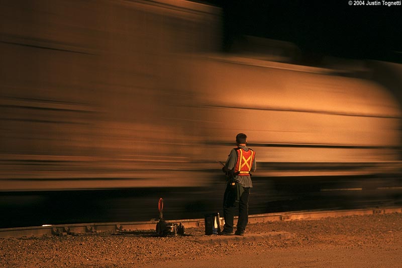 ozol_switchman_night