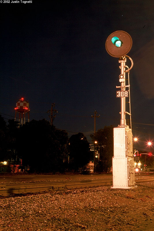 sunnyvale_signal_night