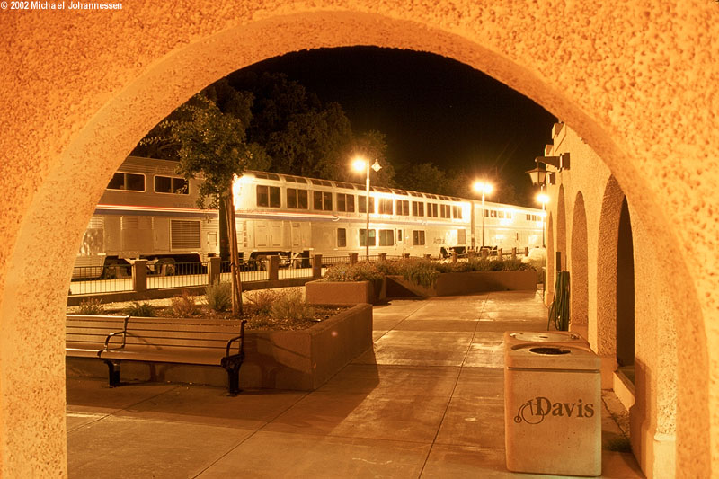 davis_night2