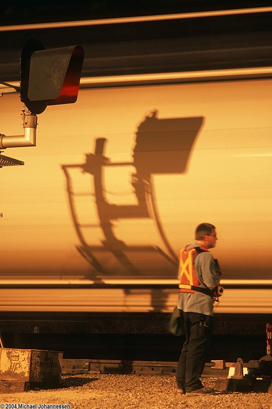 ozol_switchman_night